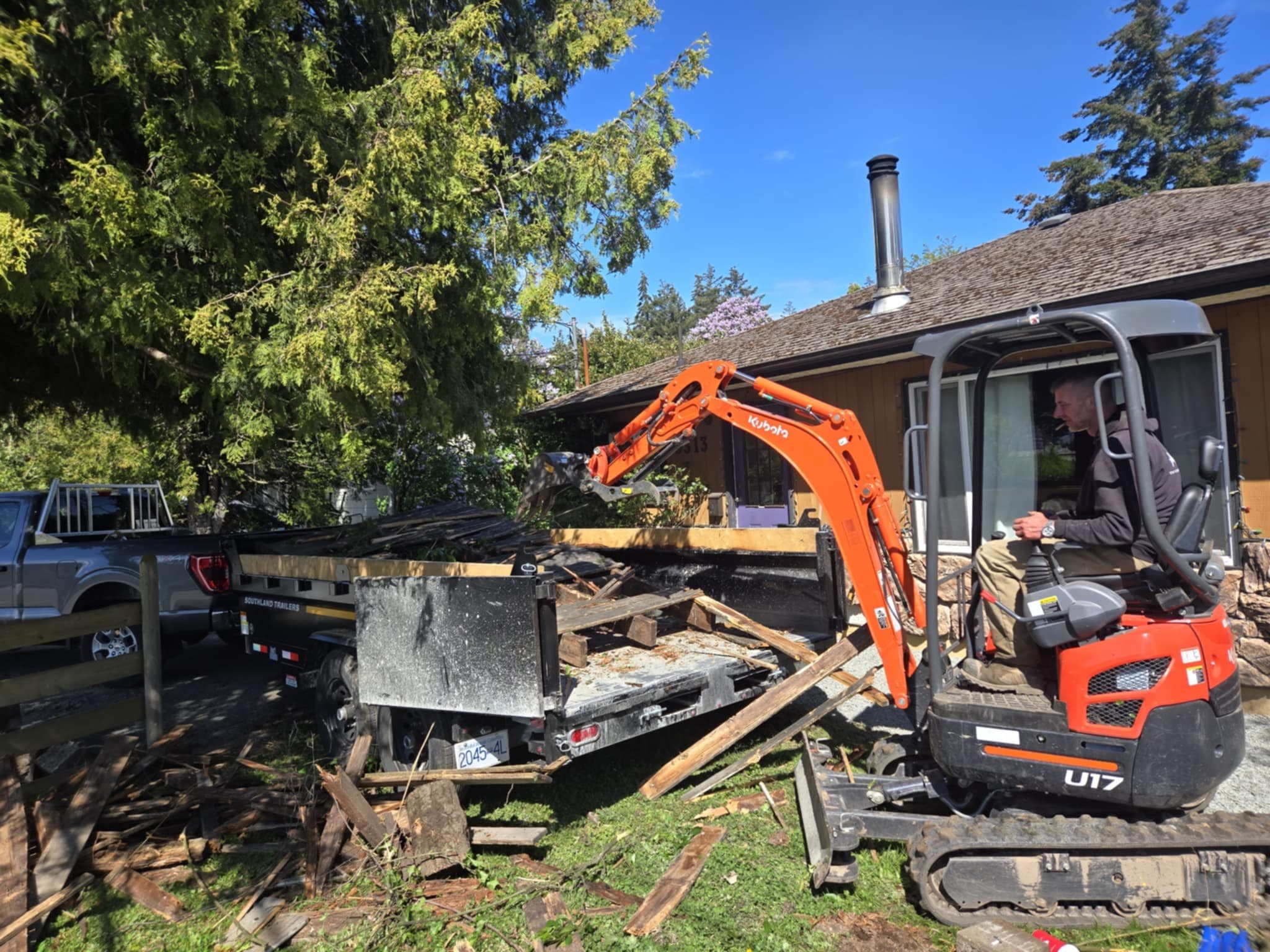 Ryan Operating Loader